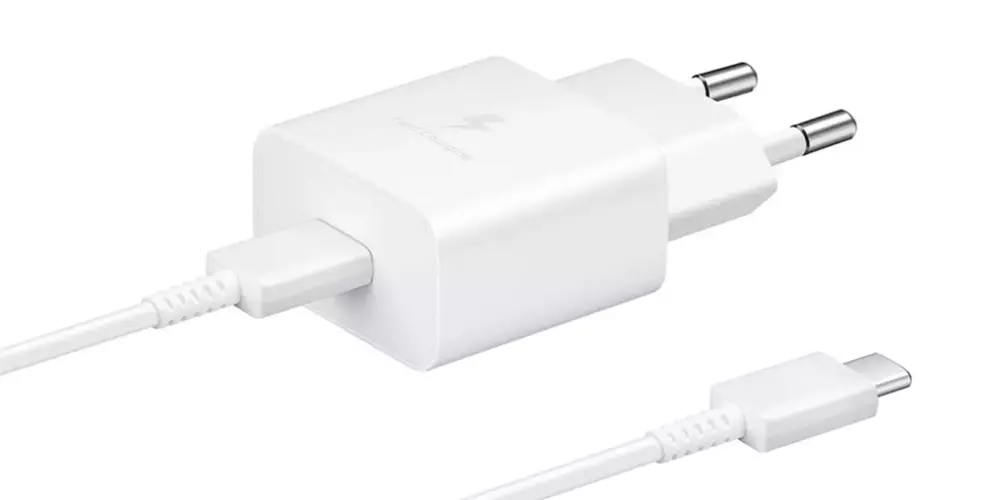 USB-C Ladekabel mit Netzteil