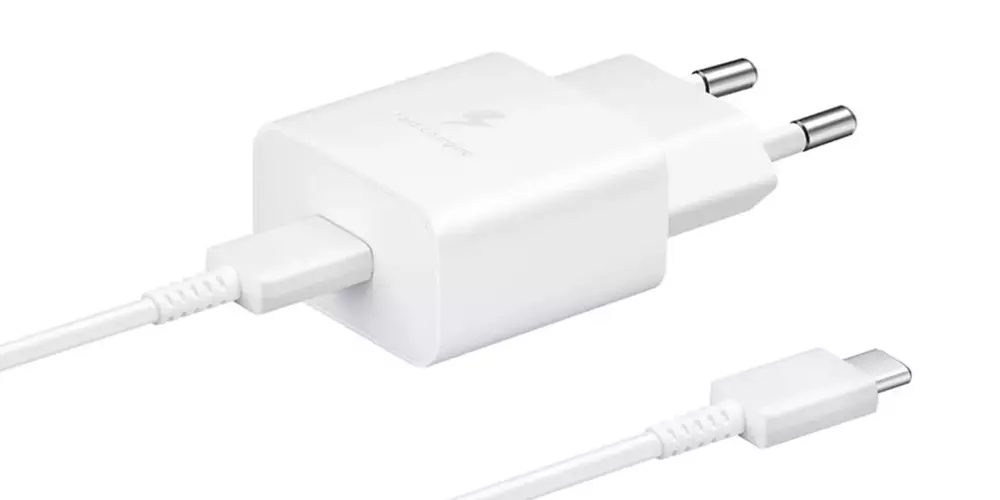 USB-C Ladekabel mit Netzteil